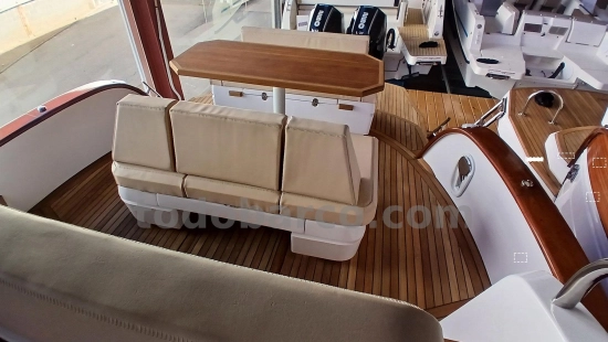 Mimi Libeccio 9.5 Cabin nuevo en venta