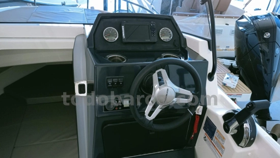 Quicksilver Sundeck Activ 605 nuevo en venta