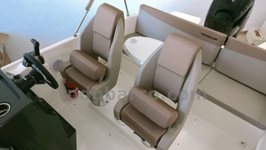 Quicksilver Sundeck Activ 605 nuevo en venta