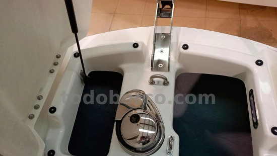Quicksilver Sundeck Activ 675 nuevo en venta