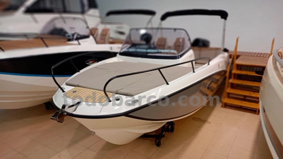 Quicksilver Sundeck Activ 675 nuevo en venta