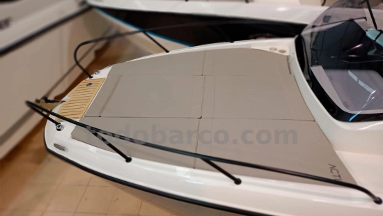 Quicksilver Sundeck Activ 675 nuevo en venta