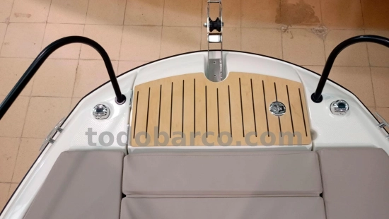 Quicksilver Sundeck Activ 675 nuevo en venta