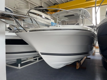Jeanneau Cap Camarat 9.0 CC nuova in vendita