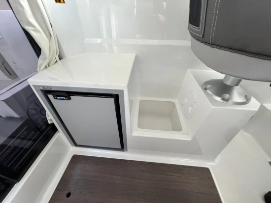 Jeanneau Merry Fisher 695 SPORT SERIE 2 2 PUERTAS nuevo en venta