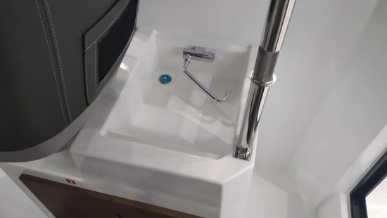 Jeanneau Merry Fisher 695 SPORT SERIE 2 2 PUERTAS nuevo en venta