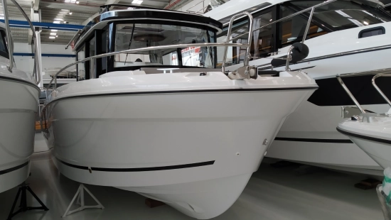 Jeanneau Merry Fisher 795 SPORT SERIE 2 2 PUERTAS nuevo en venta