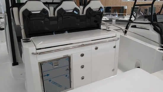 Jeanneau Cap Camarat 10.5 CC novos à venda