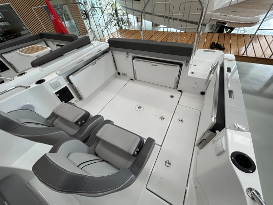 Jeanneau Cap Camarat 7.5 CC SERIE 3 nuova in vendita
