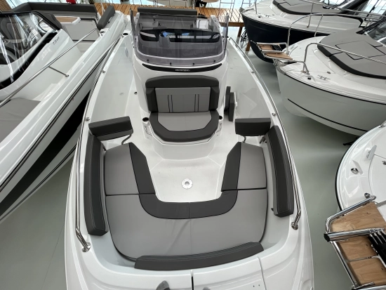 Jeanneau Cap Camarat 7.5 CC SERIE 3 nuova in vendita