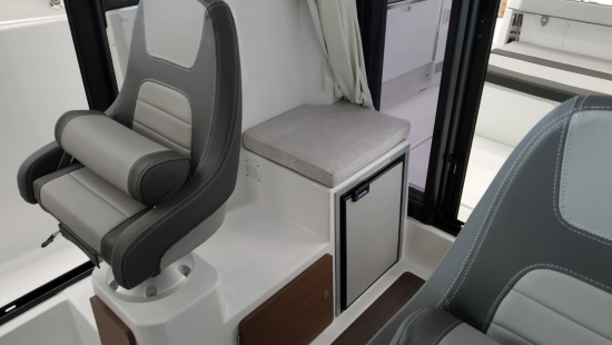 Jeanneau Merry Fisher 795 SPORT SERIE 2 2 PUERTAS novos à venda