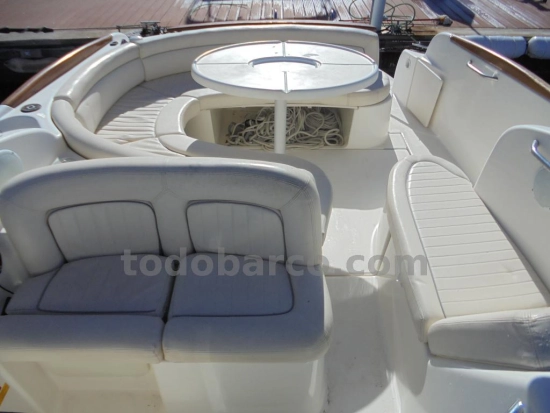 Jeanneau Leader 805 usado à venda