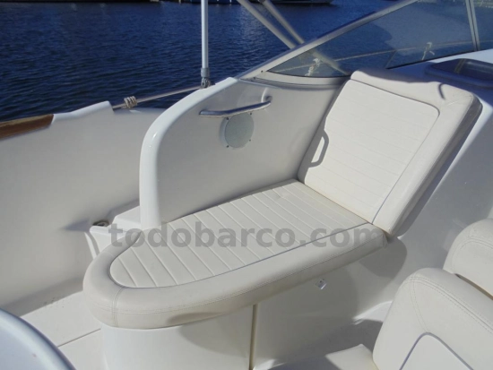 Jeanneau Leader 805 usado à venda