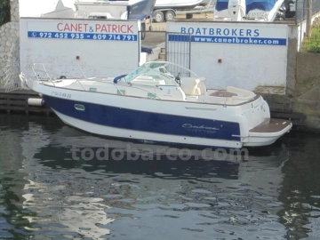 Beneteau OMBRINE 801 usado à venda
