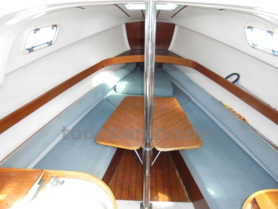 Beneteau First 265 usado à venda