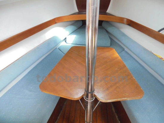 Beneteau First 265 usado à venda