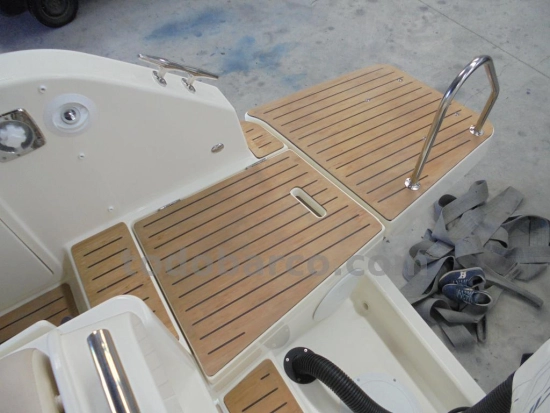Quicksilver Sundeck Activ 875 de segunda mano en venta