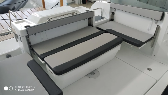 Jeanneau Merry Fisher 795 SPORT SERIE 2 2 PUERTAS nuevo en venta