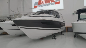 Jeanneau NC 33 nuova in vendita