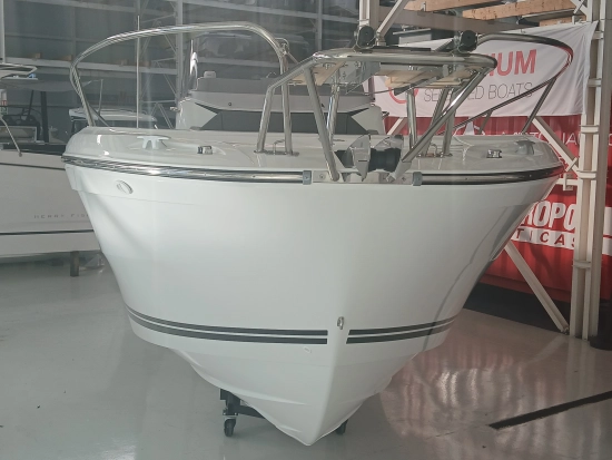 Jeanneau Cap Camarat 9.0 CC nuevo en venta