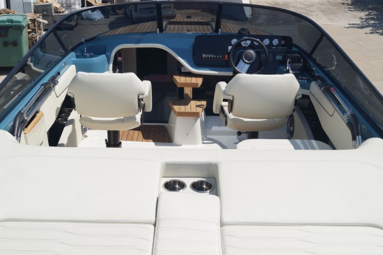 Cranchi E26 CLASSIC nuevo en venta