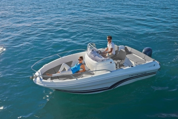 Jeanneau Cap Camarat 5.5 CC SERIE 2 novos à venda