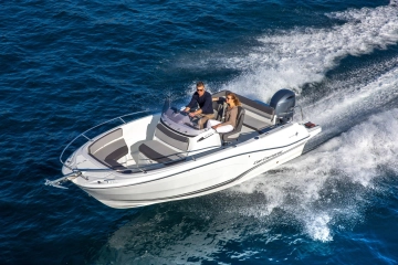 Jeanneau Cap Camarat 6.5 CC SERIE 3 nuova in vendita