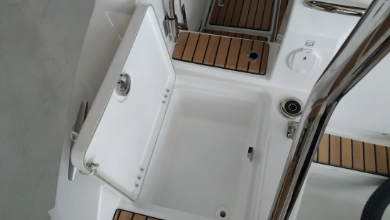Jeanneau Cap Camarat 7.5 CC SERIE 3 novos à venda