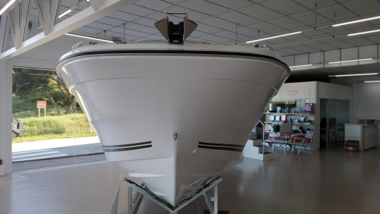 Jeanneau Cap Camarat 7.5 CC SERIE 3 nuova in vendita