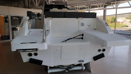 Jeanneau Cap Camarat 7.5 CC SERIE 3 nuova in vendita