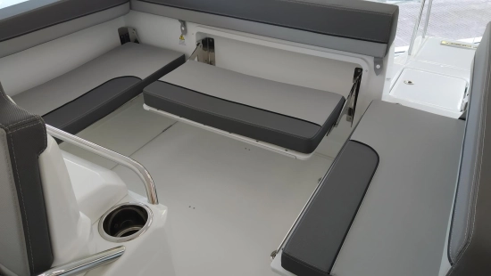 Jeanneau Cap Camarat 7.5 CC SERIE 3 nuova in vendita
