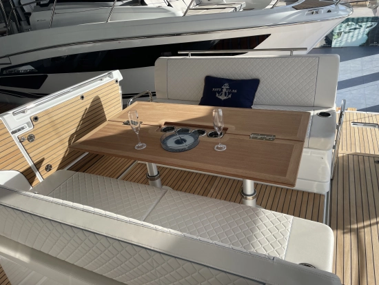 Jeanneau DB 37 IB nuevo en venta
