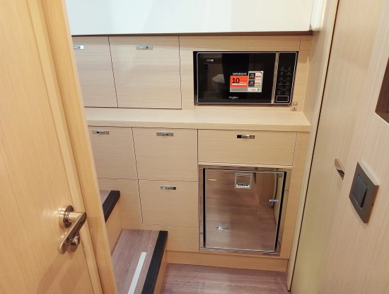 Jeanneau DB 37 IB novos à venda