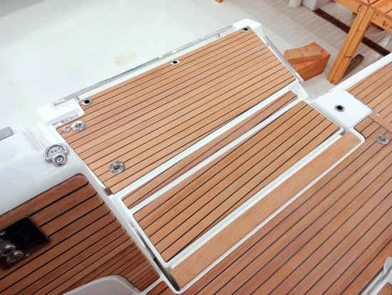 Jeanneau DB 37 IB novos à venda