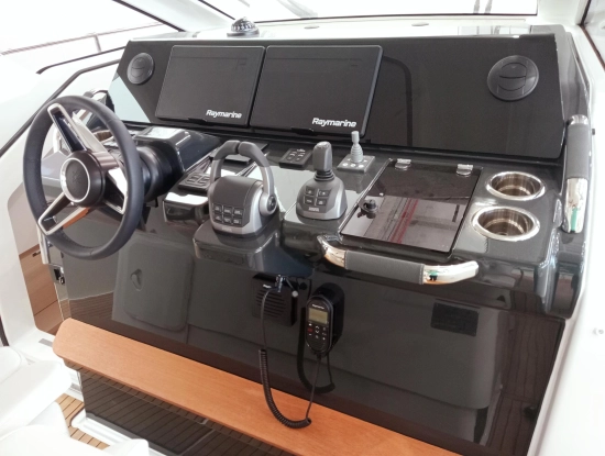 Jeanneau DB 37 IB novos à venda