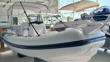 Ranieri CAYMAN 19 SPORT nuova in vendita