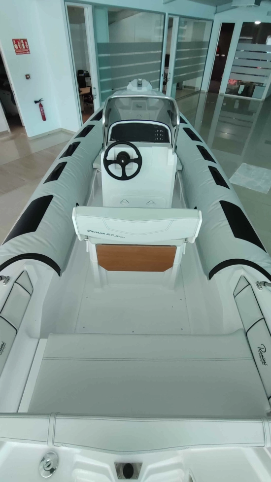 Ranieri CAYMAN 21 SPORT nuova in vendita