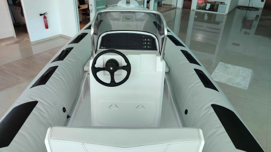 Ranieri CAYMAN 21 SPORT nuova in vendita