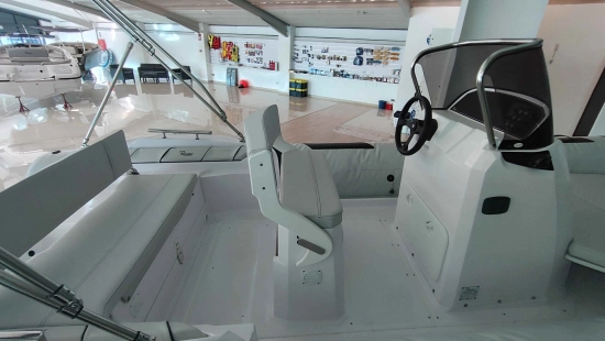 Ranieri CAYMAN 21 SPORT nuova in vendita