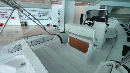 Ranieri CAYMAN 21 SPORT nuova in vendita