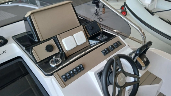 Ranieri NEXT 330 LX nuova in vendita