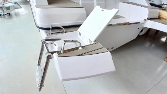 Ranieri NEXT 330 LX nuova in vendita