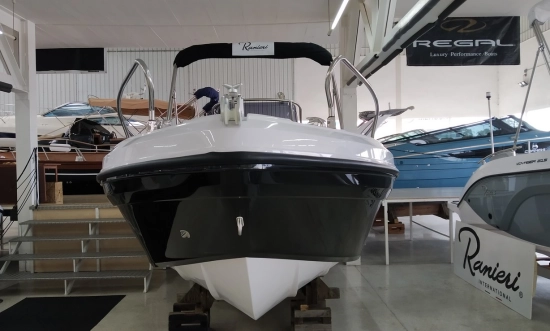 Ranieri VOYAGER 19 S nuova in vendita