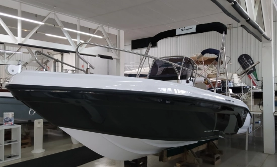 Ranieri VOYAGER 19 S nuova in vendita