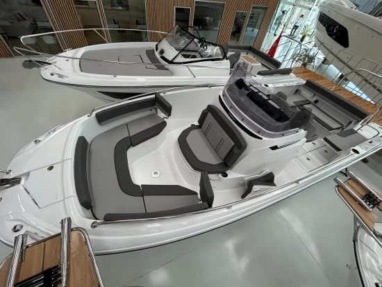 Jeanneau Cap Camarat 7.5 CC SERIE 3 nuova in vendita