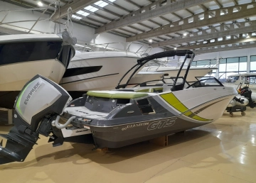 Glastron GTS 240 usata in vendita