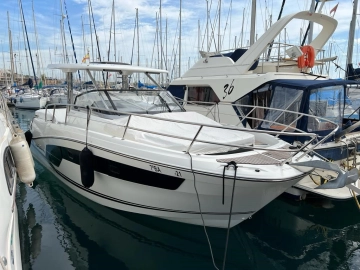 Jeanneau Cap Camarat 10.5 S2 WA usata in vendita