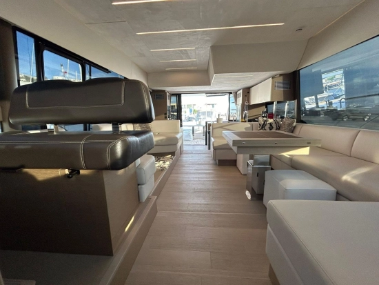 Prestige Yachts PRESTIGE 590 FLY de segunda mano en venta