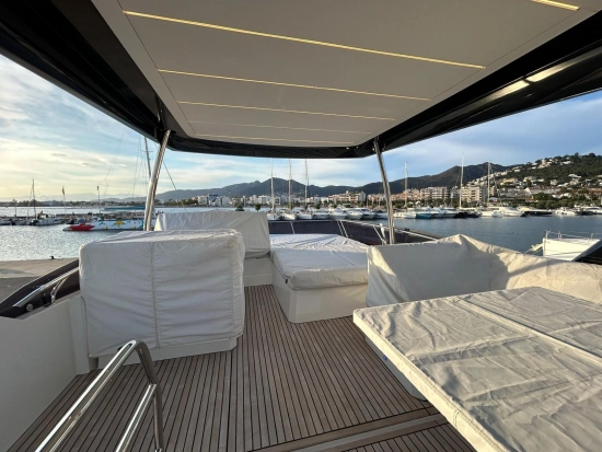 Prestige Yachts PRESTIGE 590 FLY de segunda mano en venta
