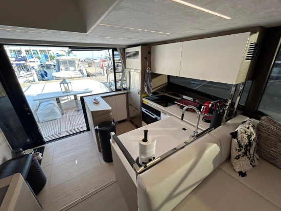Prestige Yachts PRESTIGE 590 FLY de segunda mano en venta